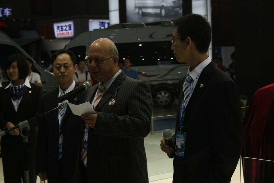 Speech opening the DARTZ stand at a motor show in China